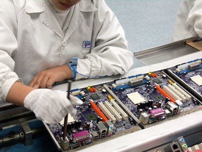 主板如何煉成？深圳最大通信設備制造工廠探秘