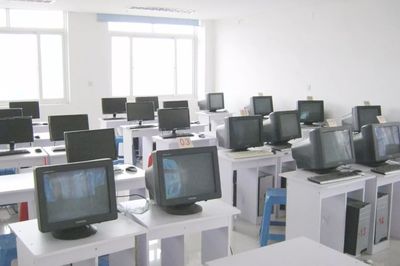 我用心教學(xué)，你開心學(xué)車！細(xì)說姜堰的良心駕校（一） 先進(jìn)計算機(jī)設(shè)備的優(yōu)勢